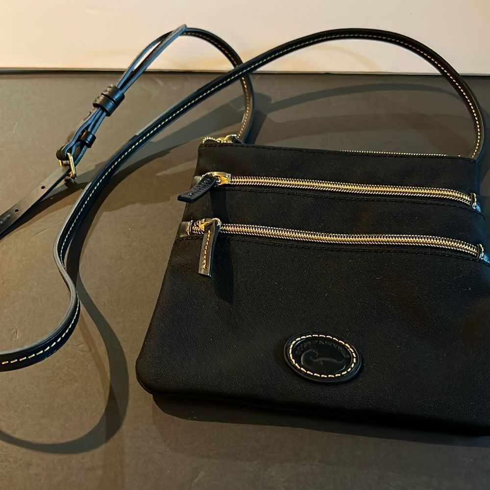 COPY - Dooney and Bourke NWOT Black Nylon and Leather Crossbody Triple Zip. P8